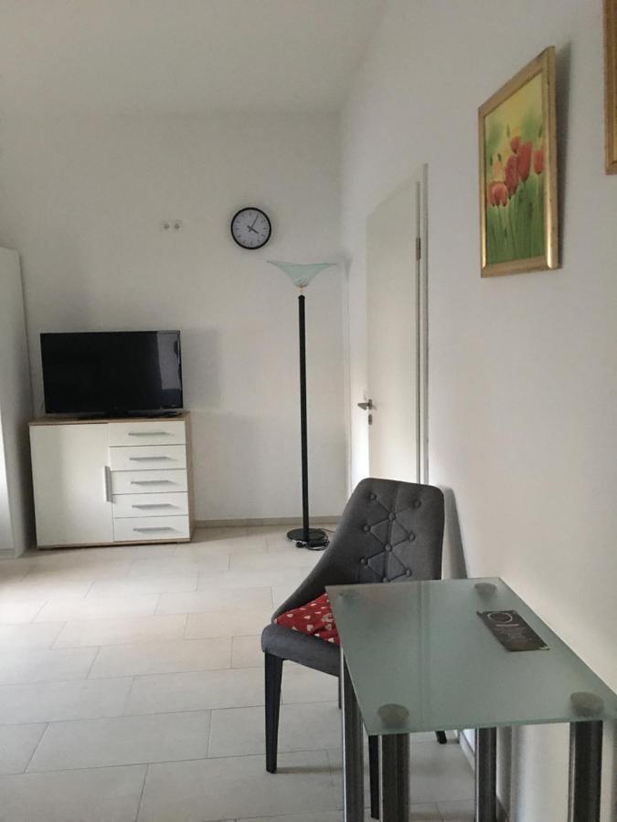 Ferienwohnung Kleine Auszeit Бад Нойенар-Арвайлер Екстериор снимка