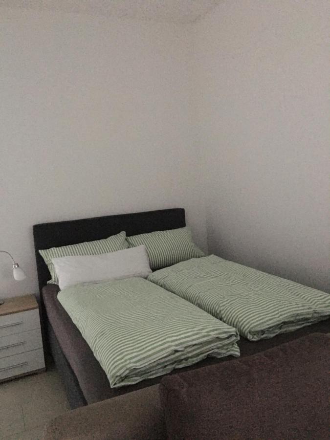 Ferienwohnung Kleine Auszeit Бад Нойенар-Арвайлер Екстериор снимка